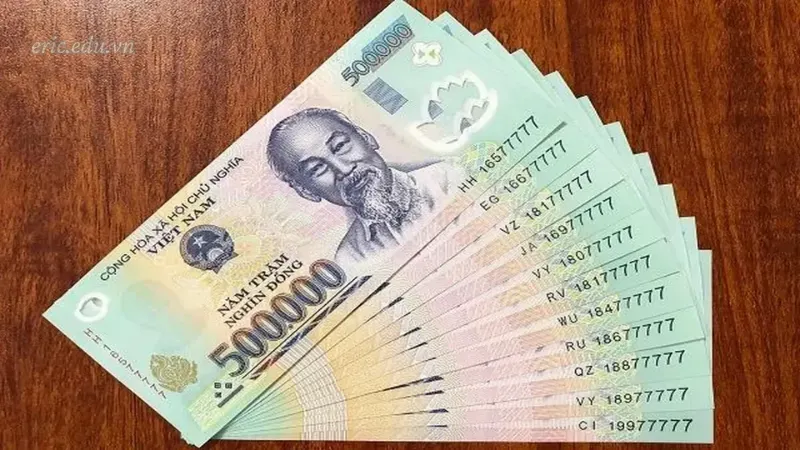 Mơ thấy ngủ trên cọc tiền 500 nghìn