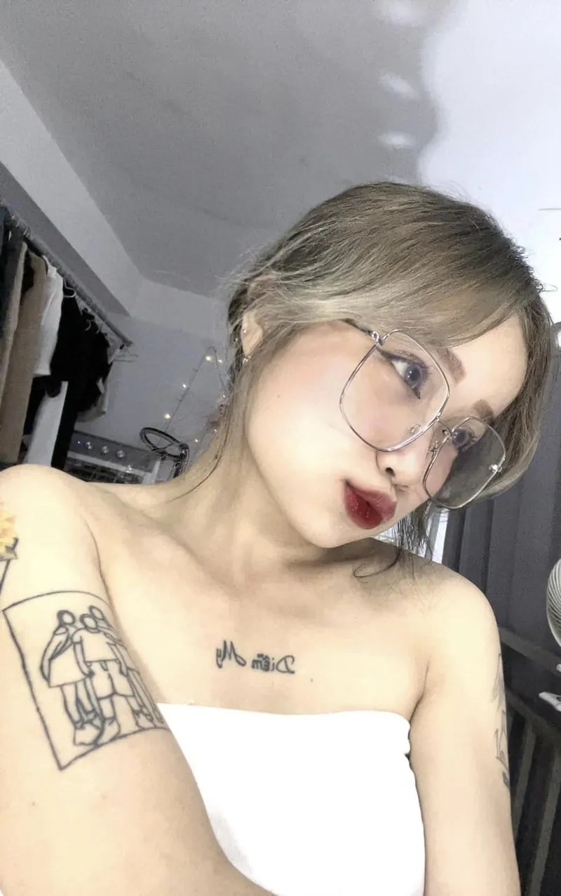 Gái xinh tóc dài cute mang nét duyên dáng đầy tinh khôi