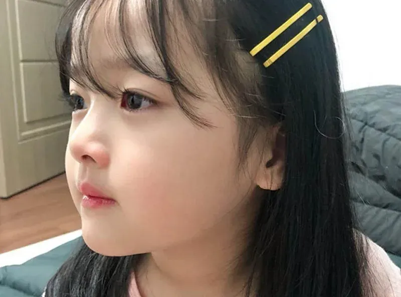 Hình ảnh bé gái hoạt hình mang đến sự vui vẻ và ngộ nghĩnh