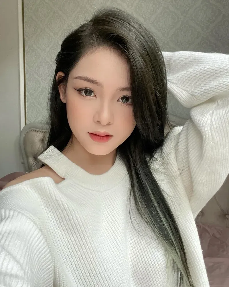 Gái xinh nhảy trên tiktok,phong cách đẹp và gương mặt trẻ sáng