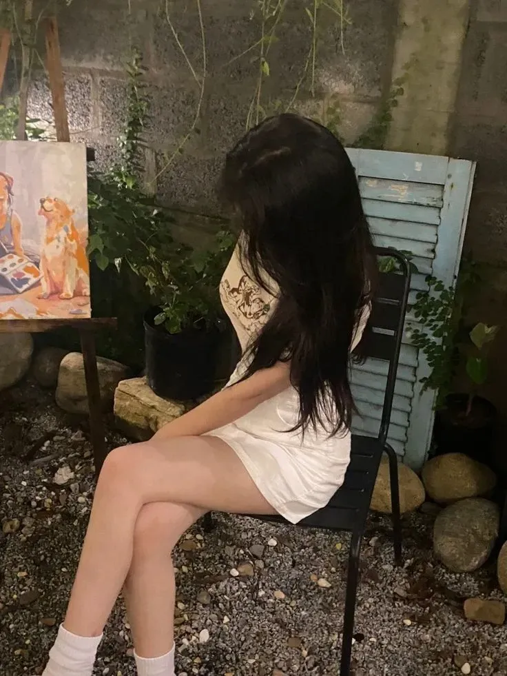 hình gái che mặt
