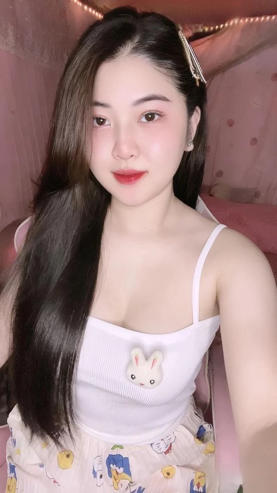 Ảnh gái xinh K8 cute ghi lại khoảnh khắc dễ thương và ngộ nghĩnh