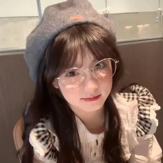 Avatar con gái cute làm nổi bật sự ngọt ngào và tinh tế
