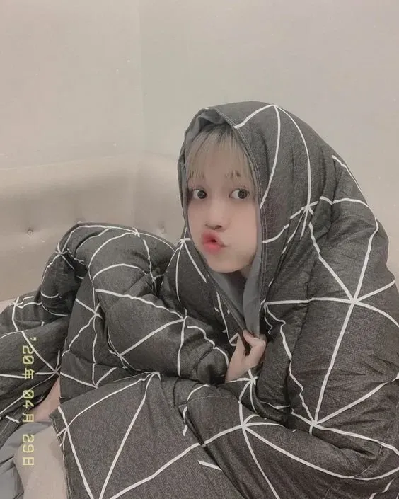 Cute hình ảnh gái đẹp tóc dài với nét duyên dáng nổi bật