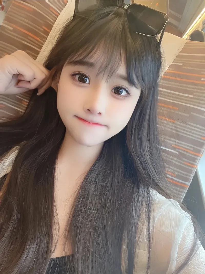 Hình ảnh gái xinh 4k làm say lòng người bởi độ sắc nét và vẻ đẹp tự nhiên