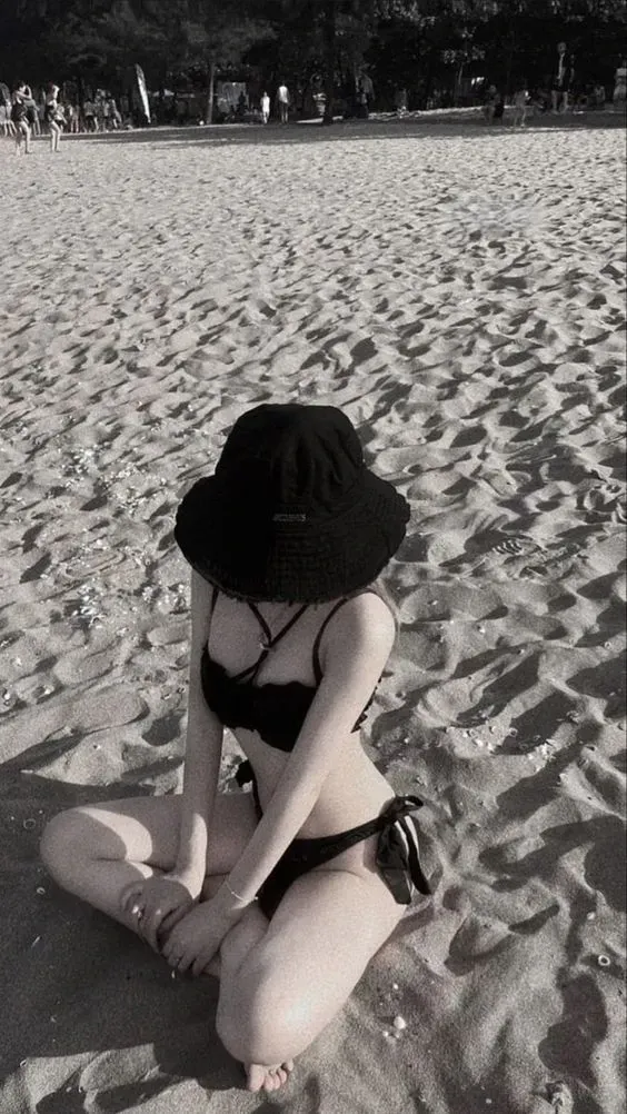 gái xinh mặc đồ bikini