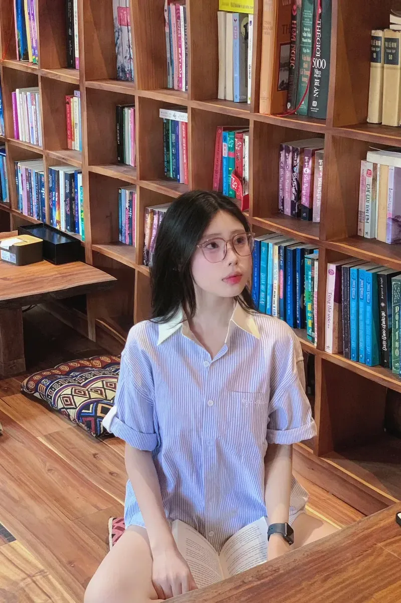 Anh gai mang với vẻ đẹp tự nhiên và cuốn hút không thể rời mắt