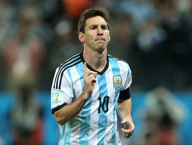 Những biểu cảm của Messi được chế thành meme siêu hài hước.