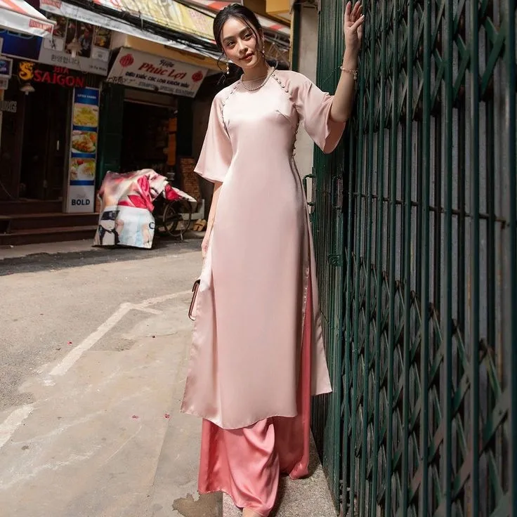 Áo dài tết 2024, mang đậm nét truyền thống và phong cách hiện đại
