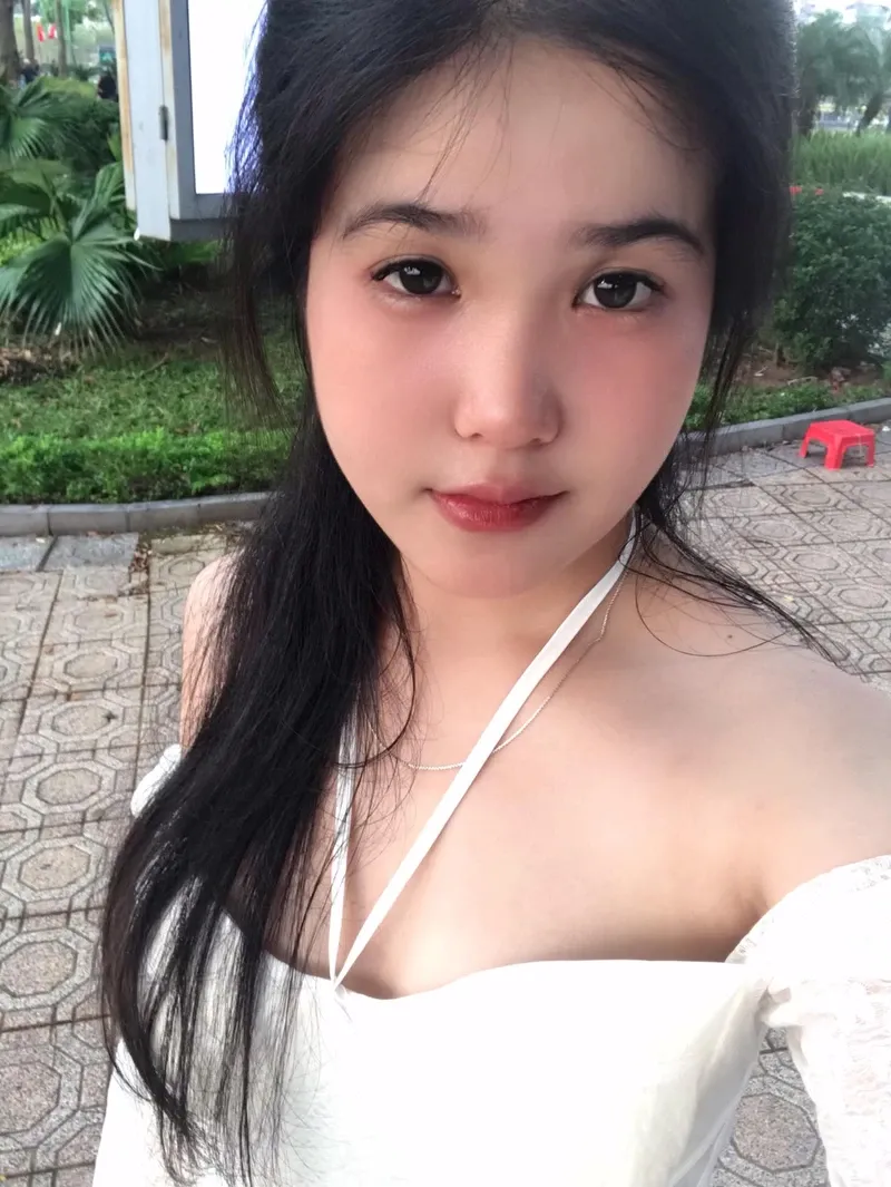 Hình avatar con gái tạo sự nổi bật với vẻ đẹp tự nhiên và cuốn hút