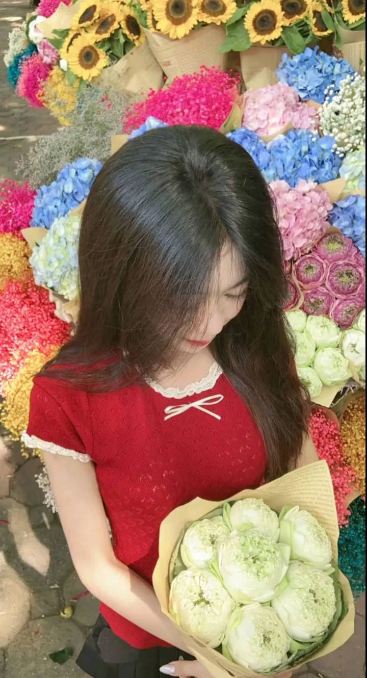 Hình ảnh avatar con gái gợi lên sự duyên dáng và tinh tế riêng biệt
