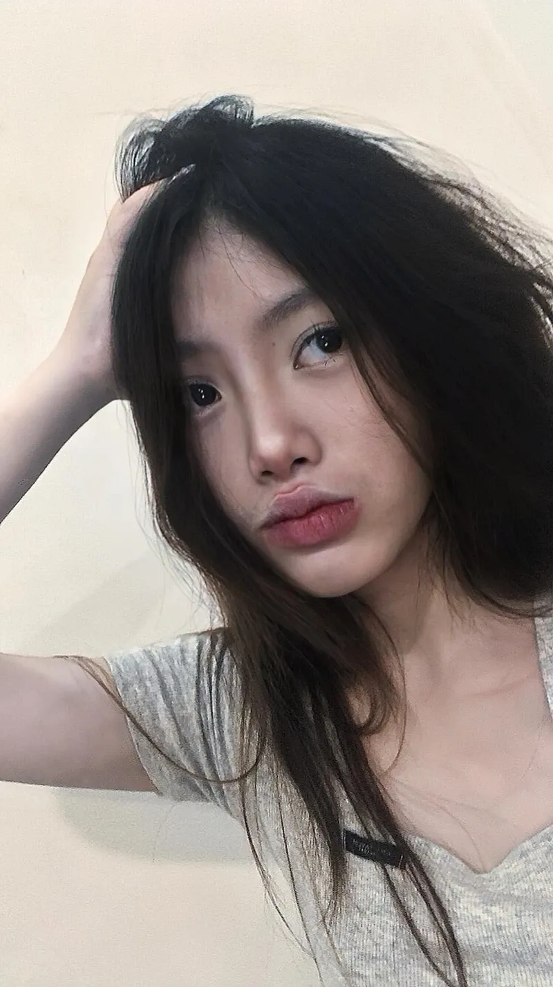 Ảnh avatar con gái mang lại ấn tượng với nét đẹp tự nhiên và ngọt ngào