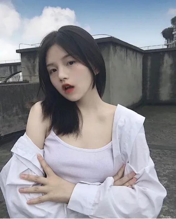 Ảnh avatar đẹp cho con gái người thật thể hiện nét đẹp chân thực và gần gũi