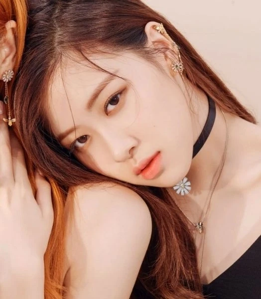Avatar Jennie Kwan nổi bật với phong cách đầy cá tính và độc đáo