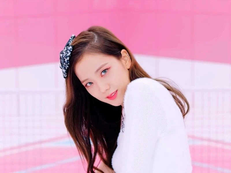 Hình nền Lisa cute với vẻ dễ thương và thu hút đặc biệt