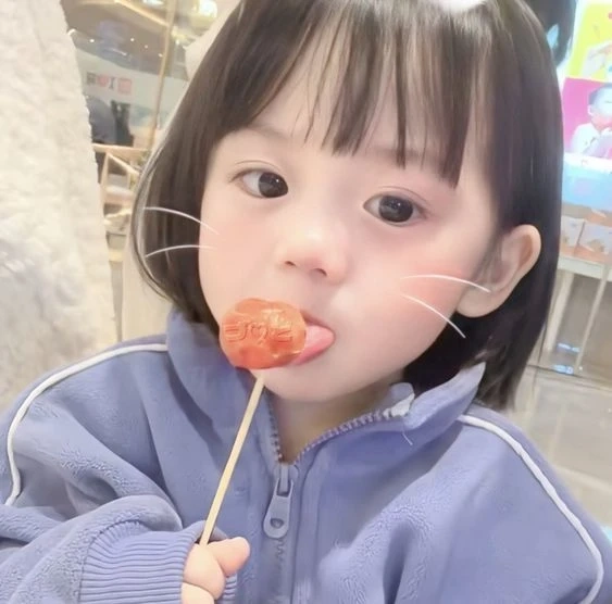 Avatar cặp hình em bé tạo điểm nhấn đáng yêu, vui tươi