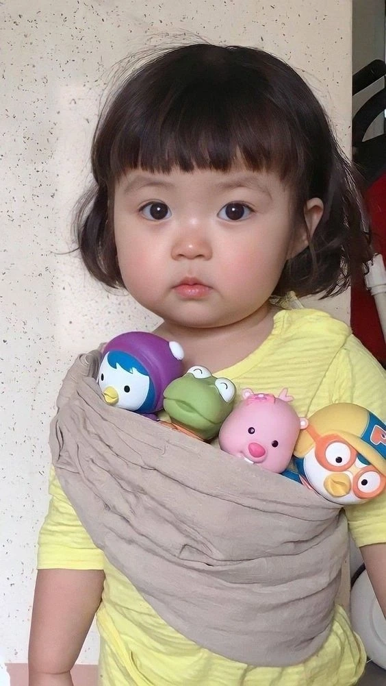 Avatar em bé cute đôi tạo điểm nhấn tươi tắn và dễ mến