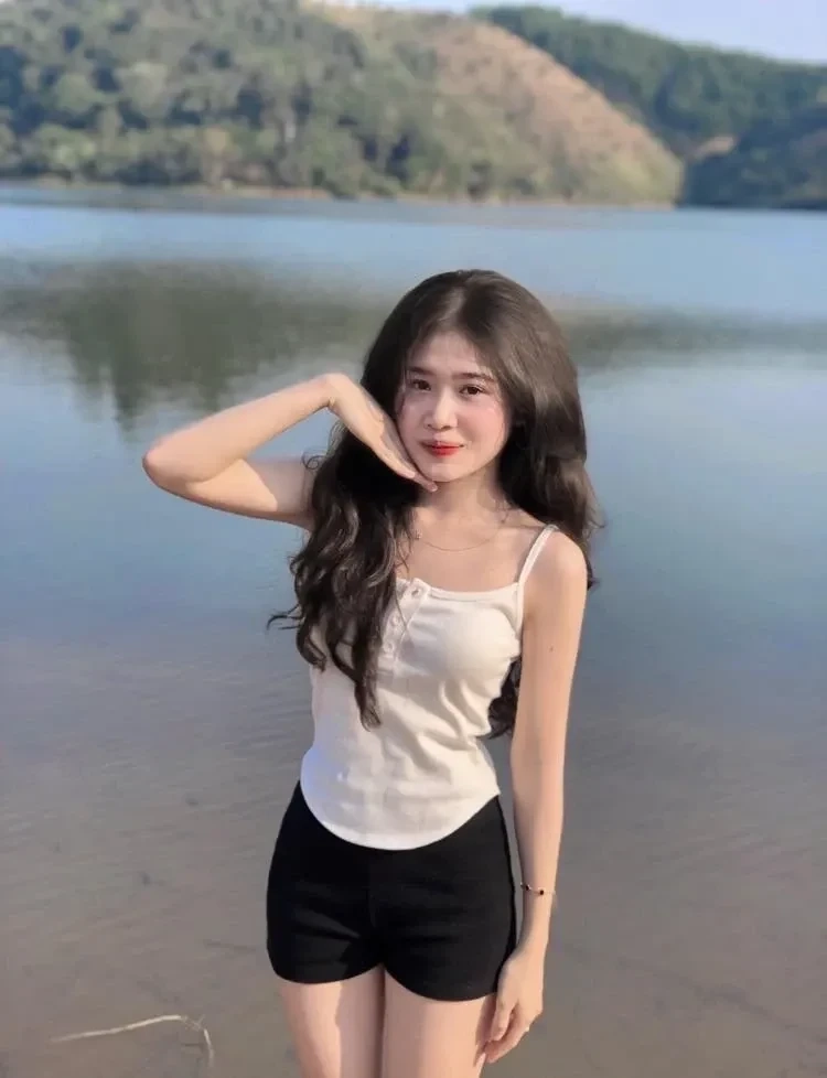 Avatar ảnh gái đẹp thu hút với vẻ đẹp tự nhiên và cuốn hút