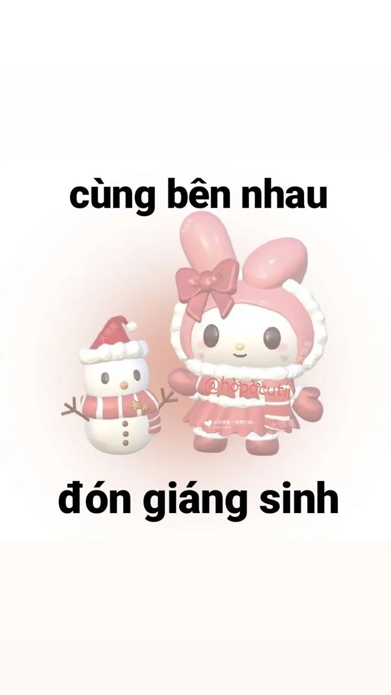 Cây thông Noel meme giúp bạn tạo không gian Giáng Sinh vui vẻ và ngập tràn tiếng cười.