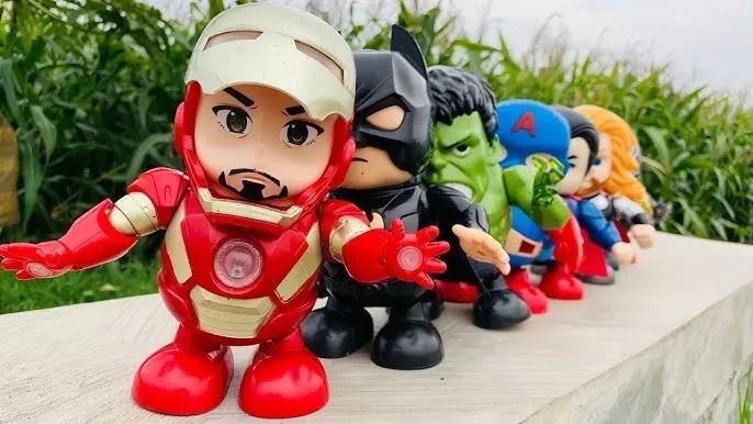 Siêu nhân nhện nhảy qua những thử thách với sức mạnh phi thường