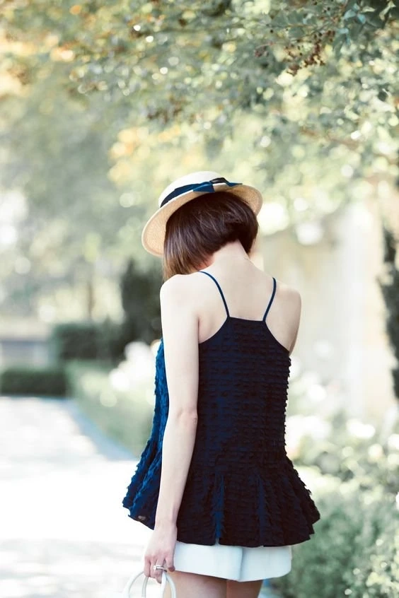 Ảnh avatar cô đơn nổi bật với nét trầm tư và đầy ý nghĩa