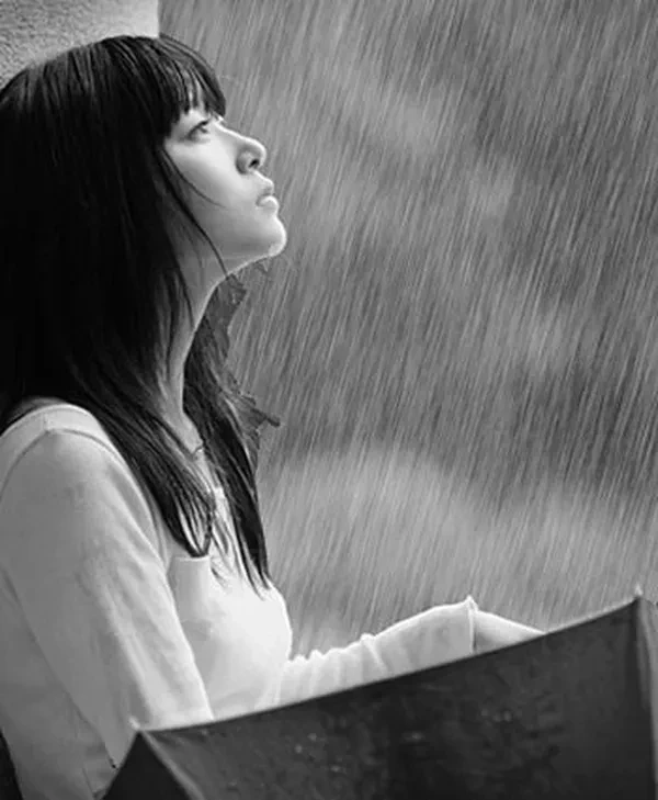 Hình nền điện thoại buồn thất tình giúp diễn tả nỗi lòng khó nói