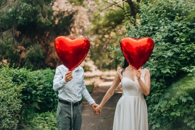 Hình nền về tình yêu đẹp giúp gợi nhớ những ký ức ngọt ngào và sâu lắng