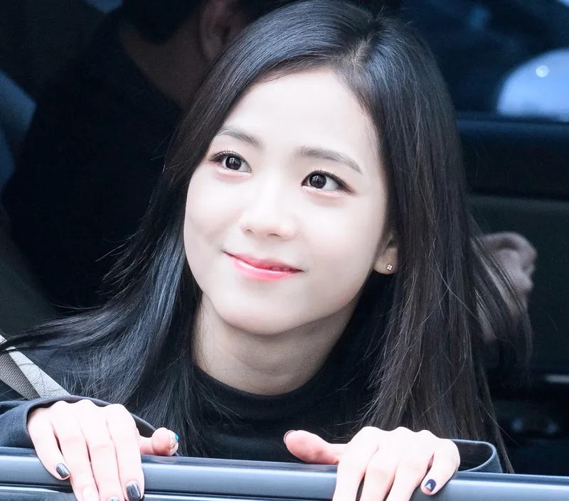 Jisoo meme Blackpink luôn được fan yêu thích với những biểu cảm dễ thương và hài hước!