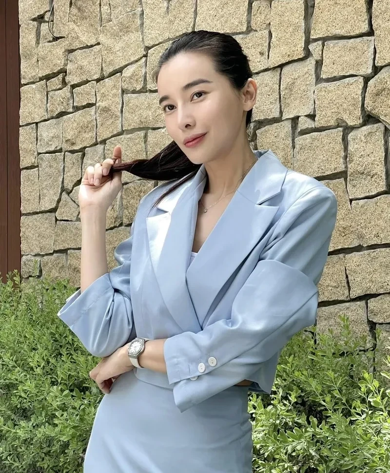 Gia đình Cao Thái Hà nhận được sự quan tâm từ cộng đồng người hâm mộ