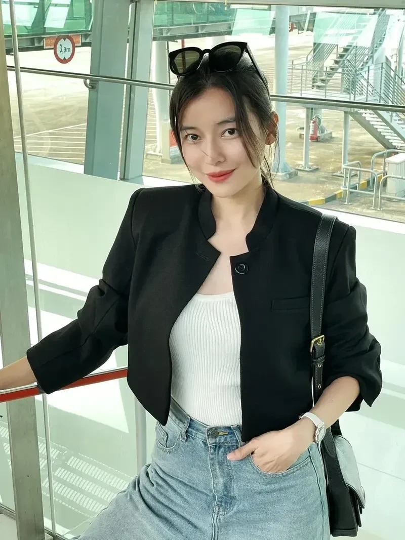 Thái Hà bikini thu hút ánh nhìn với thần thái tự tin và rạng rỡ