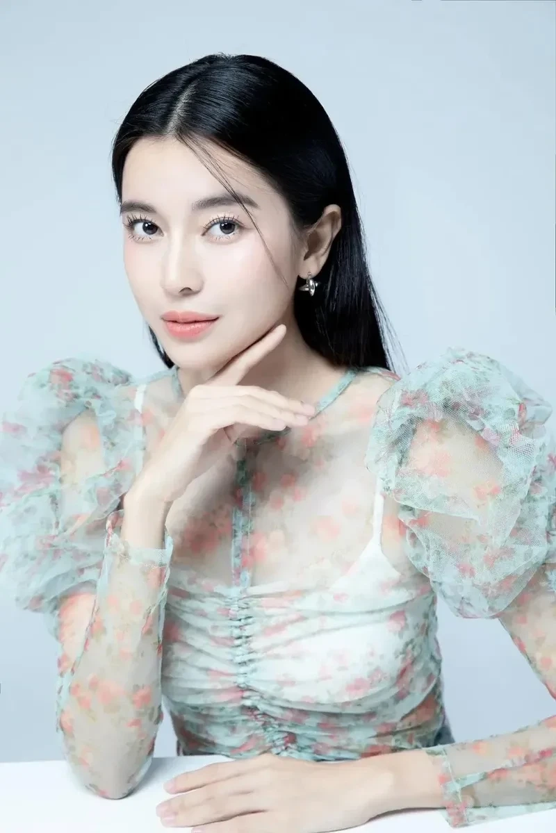 Cao Thái Hà phim luôn gây ấn tượng bởi diễn xuất chân thực và cuốn hút