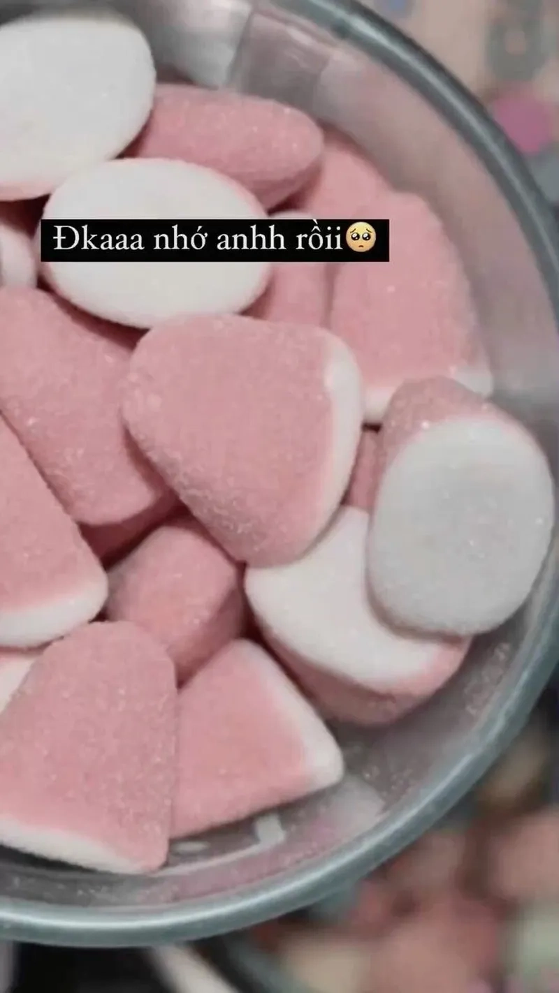 Meme kẹo mềm sữa Ahha mang đến hương vị ngọt ngào tuyệt vời.