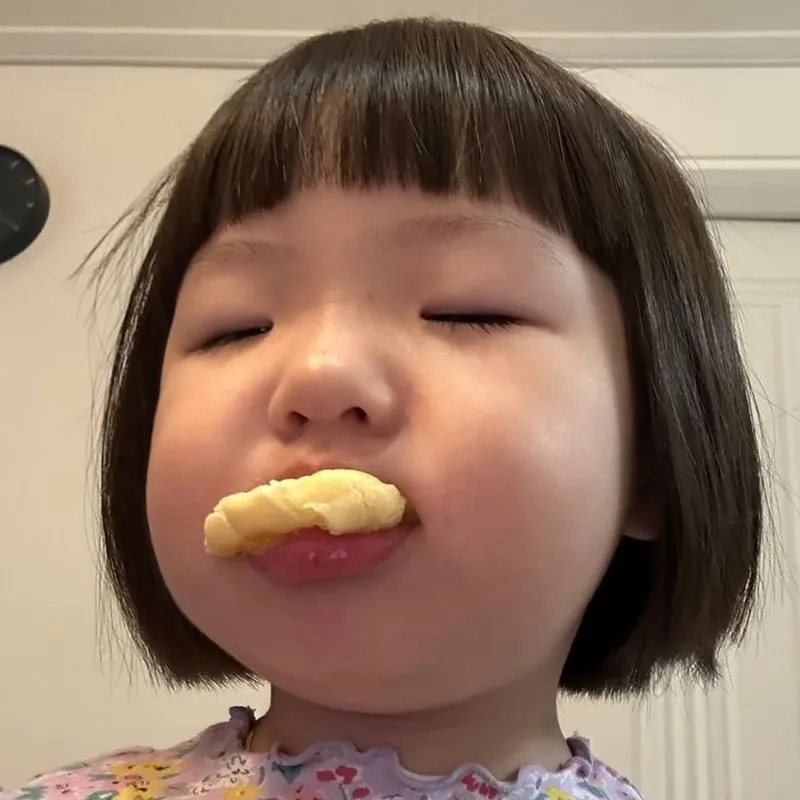 Chắc chắn bạn sẽ bị cuốn hút bởi những icon meme cute đầy dễ thương này.