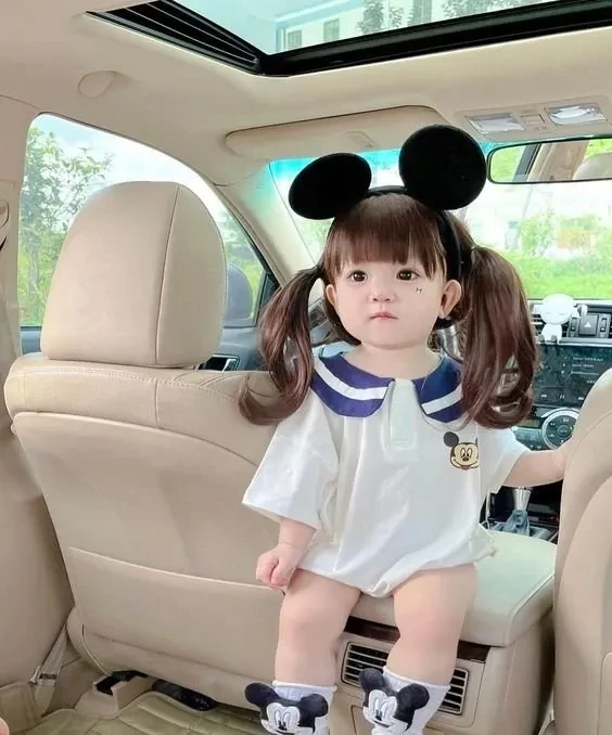 Ảnh bé gái xấu tạo nét đặc biệt và sự độc đáo trong từng chi tiết