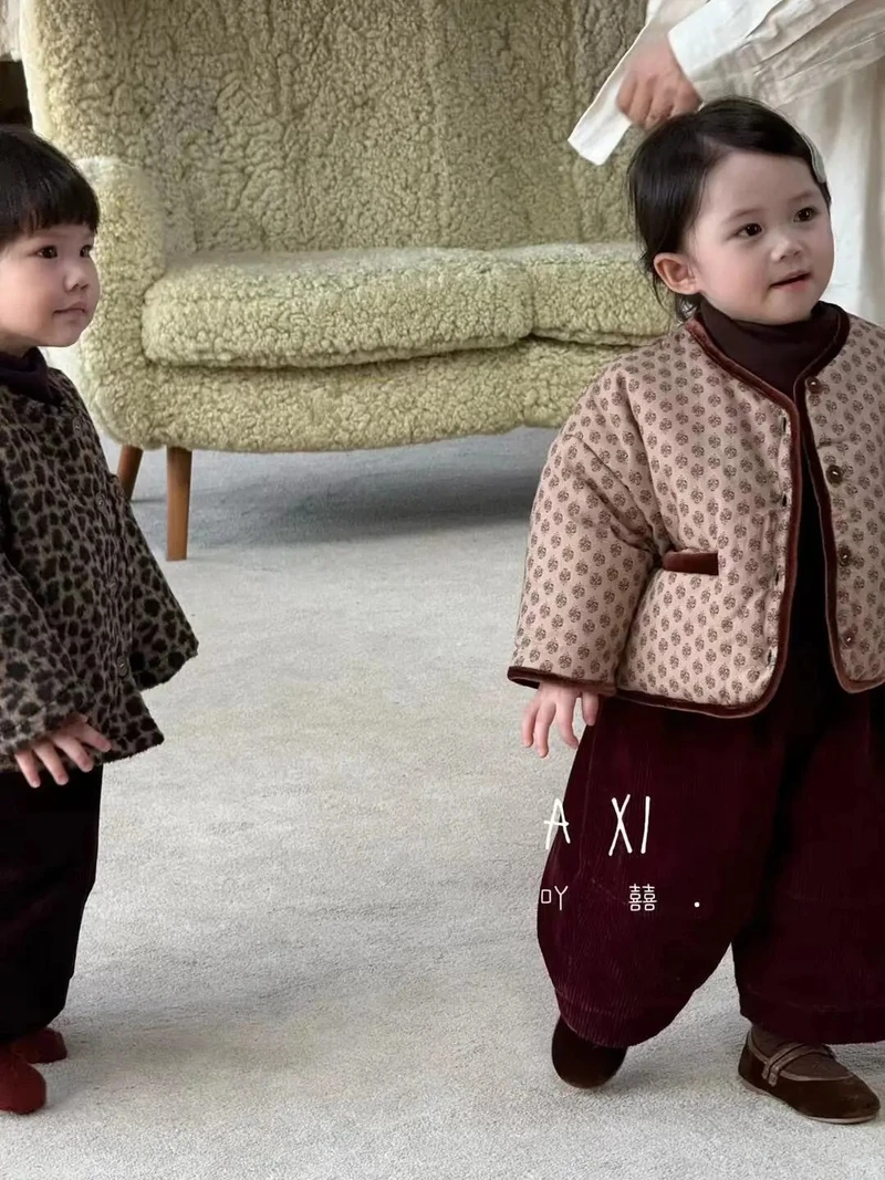 Chụp ảnh thôi nôi bé gái ghi lại dịp kỷ niệm ý nghĩa đầu đời