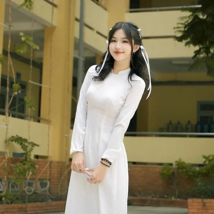 Thuê áo dài trắng, đơn vị tinh tế cho những dịp đặc biệt ý nghĩa