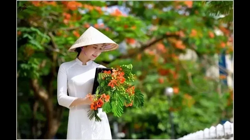 thuê áo dài trắng học sinh