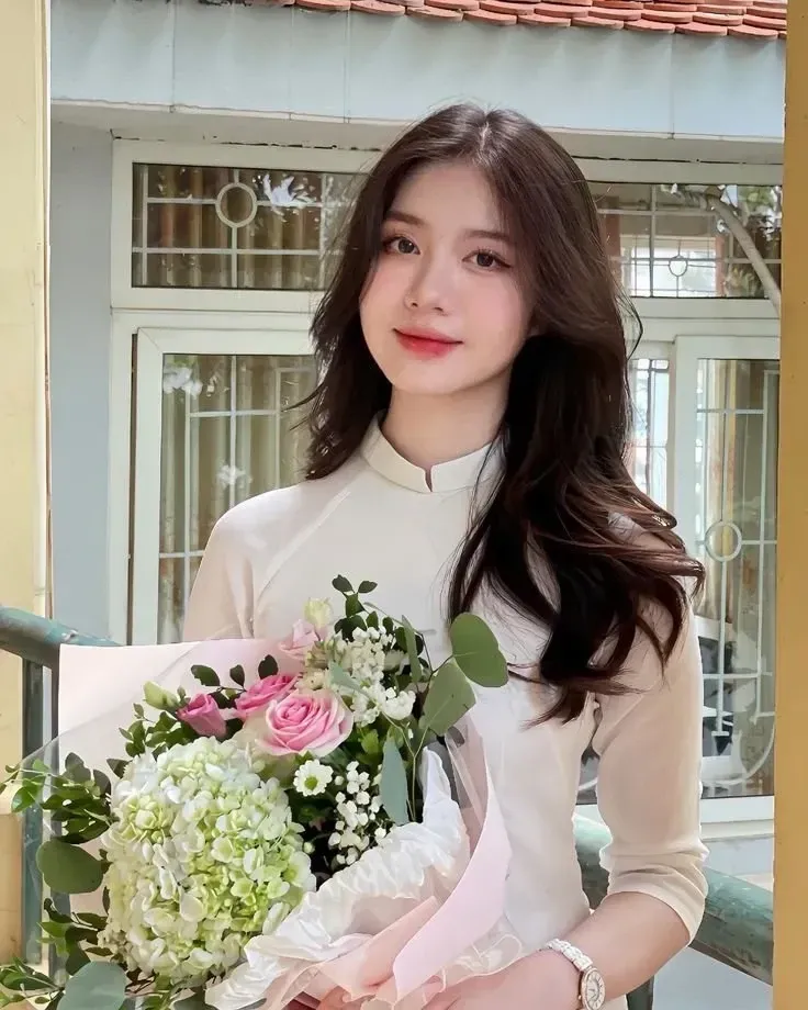 áo dài trắng tay phồng