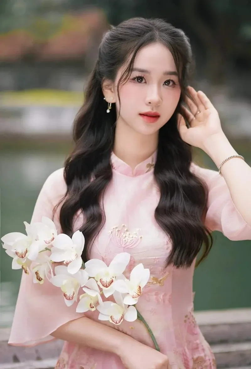 áo dài cổ nữ hoàng