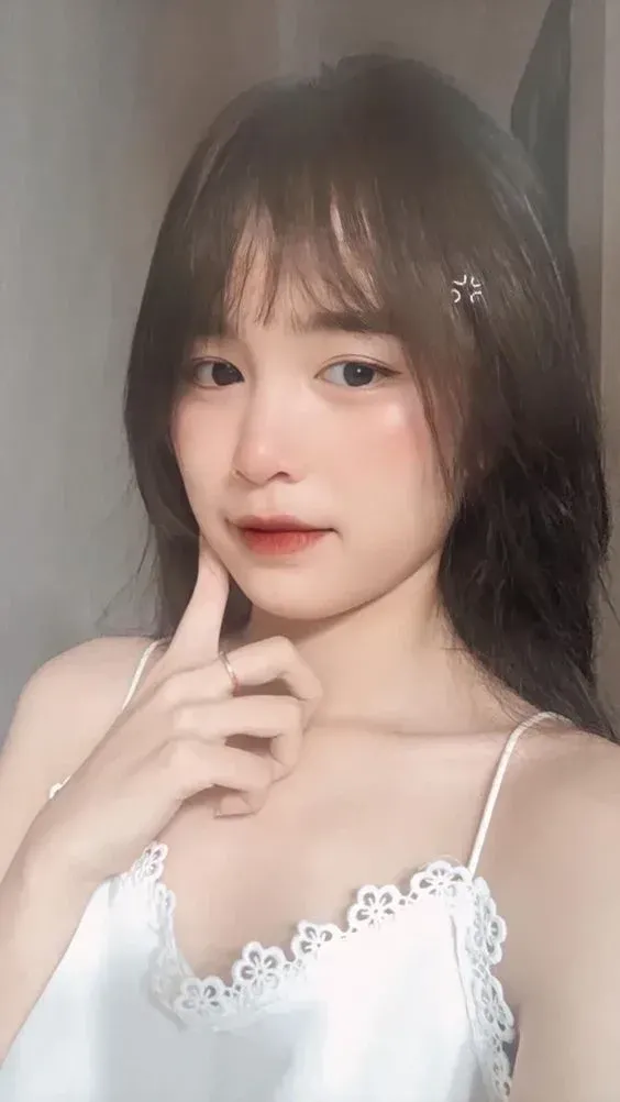 gái cute đeo kính