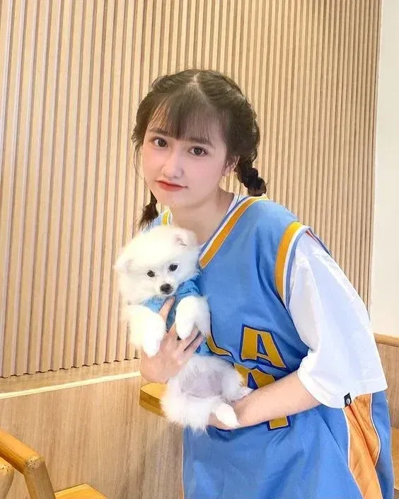 Hình nền gái cute, nét mặt dễ thương làm đẹp không gian