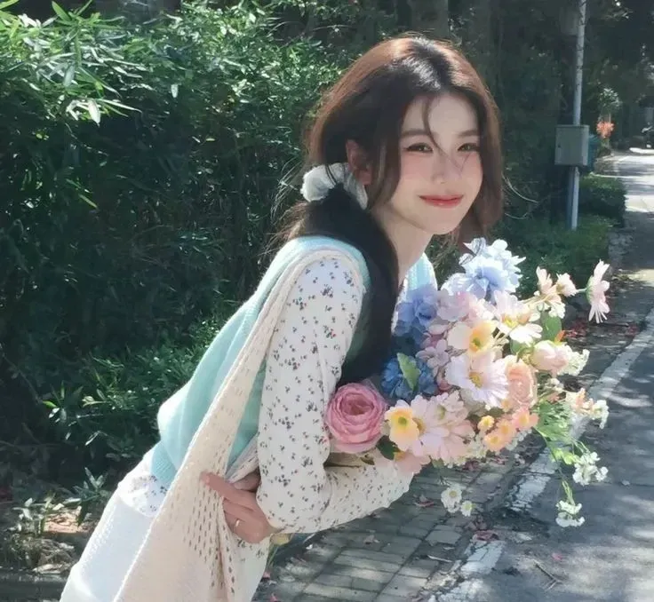 đeo mắt kính đẹp
