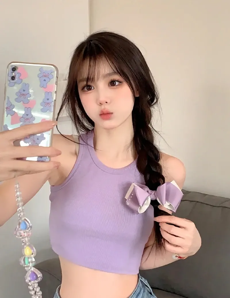ảnh gái xinh đeo mắt kính cute