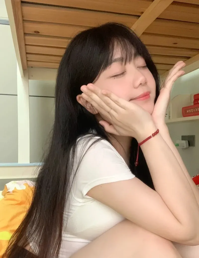 ảnh nữ 2k9 cute