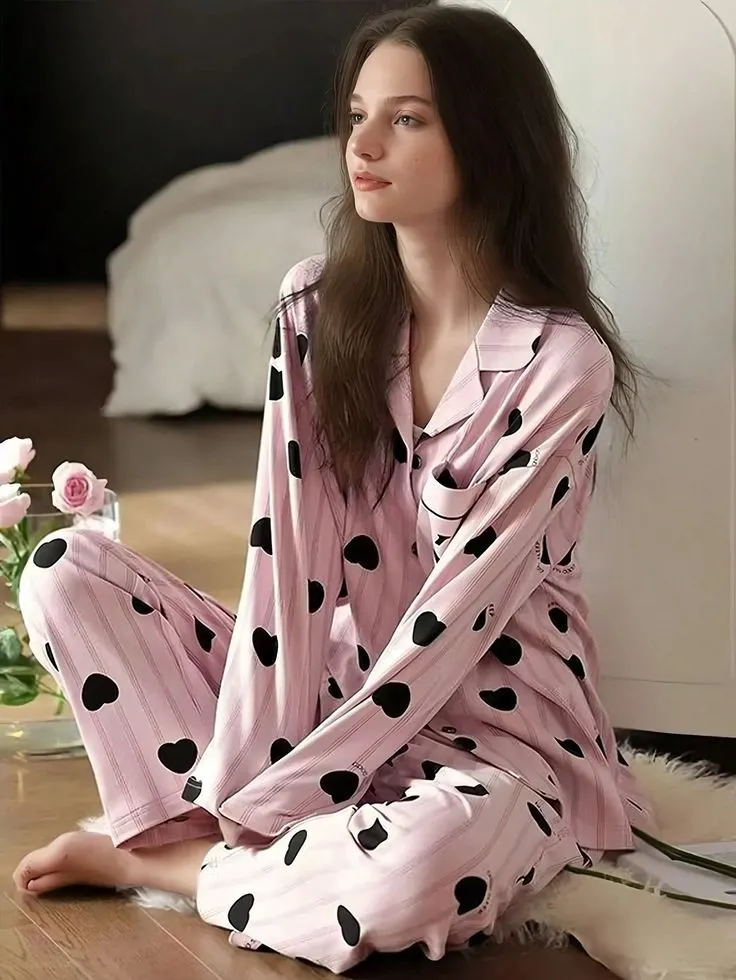 Gái xinh đồ ngủ sexy gợi lên sức hút đầy cá tính và hiện đại