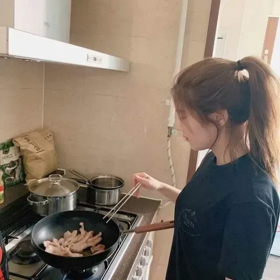 Tóc ngắn nữ mang đến phong cách tự tin và đầy cá tính