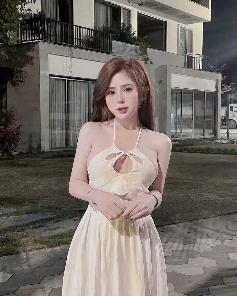 Gái xinh TikTok nhảy đầy tự tin và năng động, thu hút mọi ánh nhìn