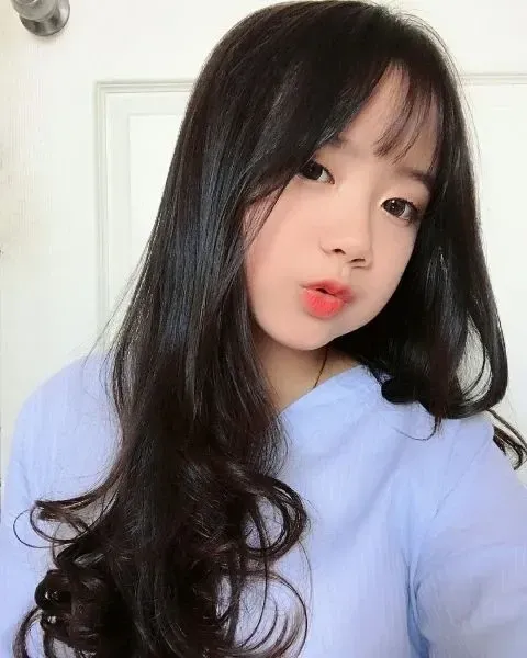 gái xinh tóc dài layer dễ thương