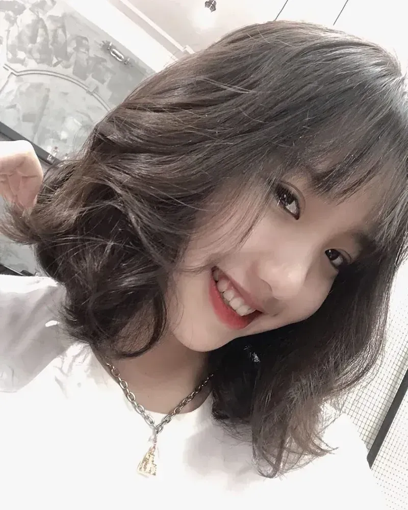 tóc ngắn uốn