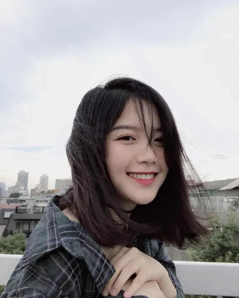 kiểu tóc ngắn cho mặt tròn